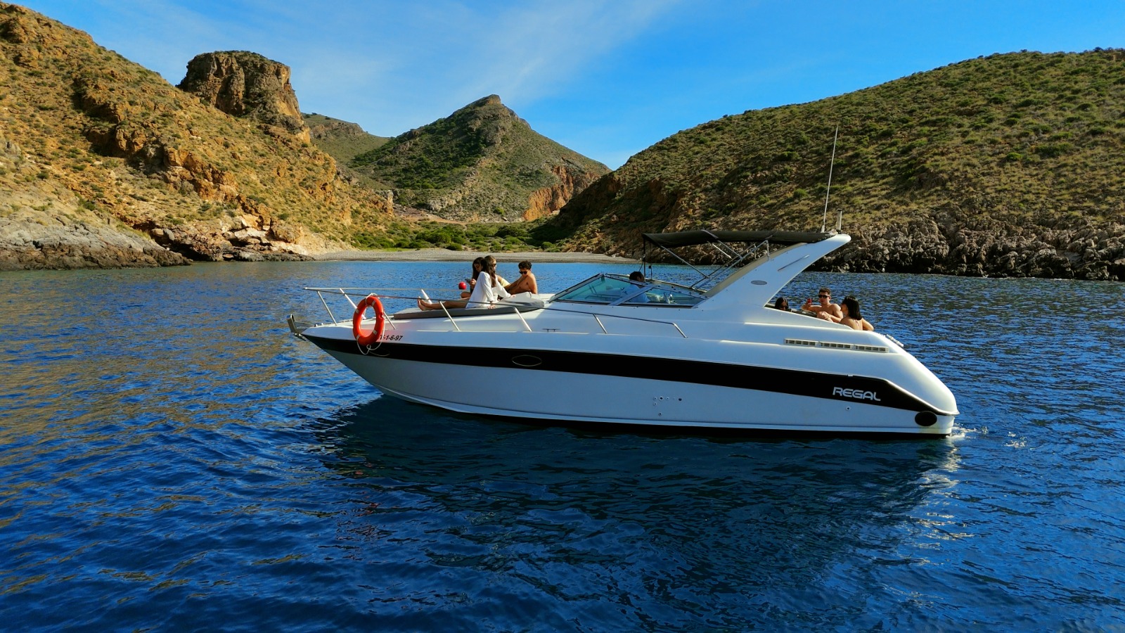 Baño en calas vírgenes
